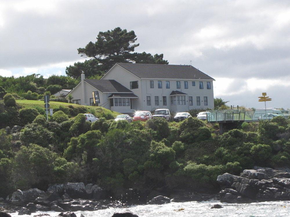 Lands End Hotel Bluff Exterior photo