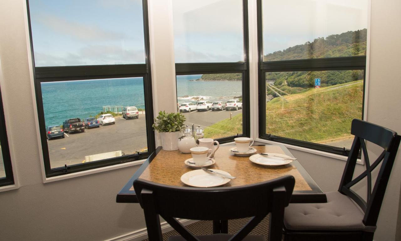 Lands End Hotel Bluff Exterior photo